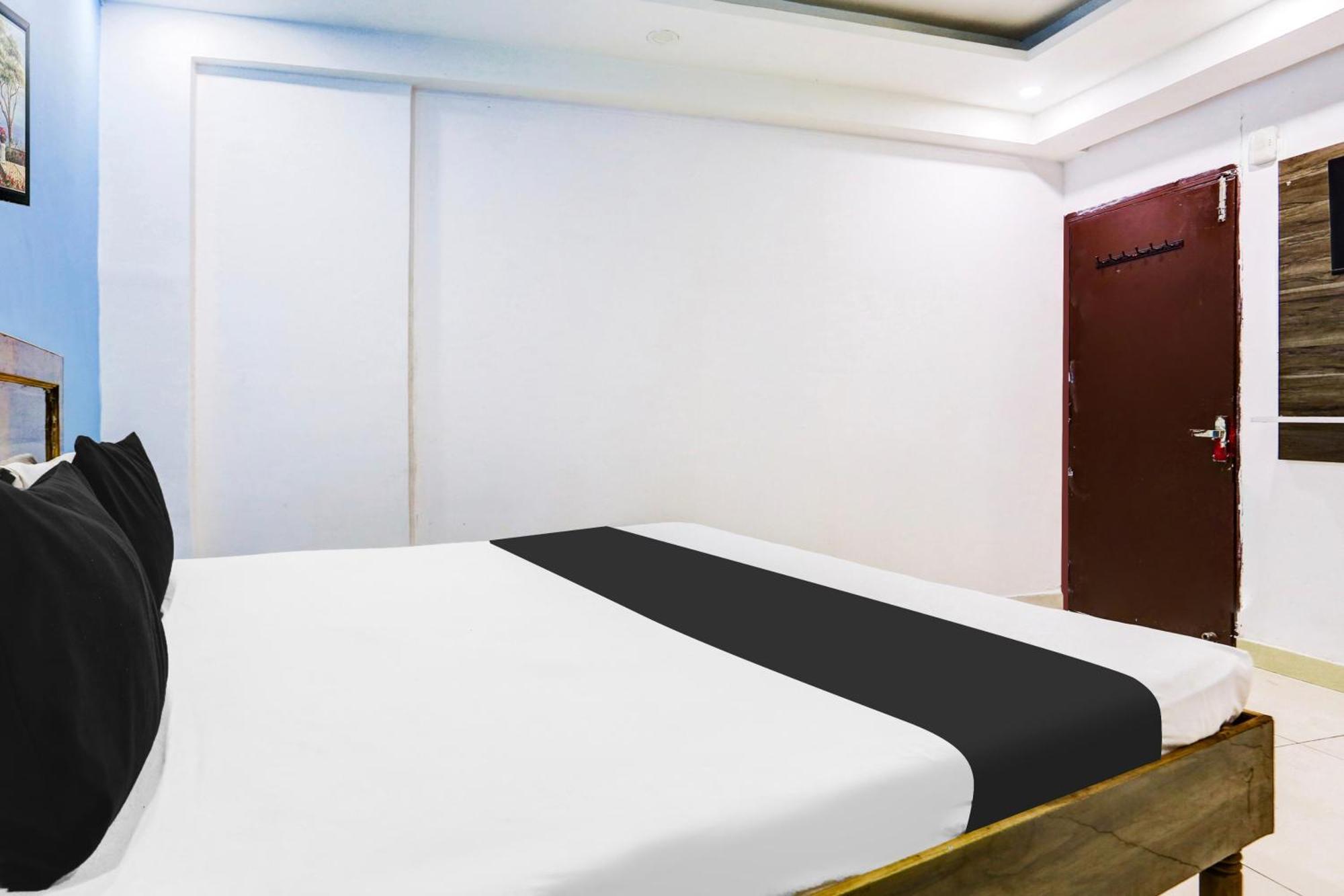 Hotel Rk Plaza New Delhi Exterior photo